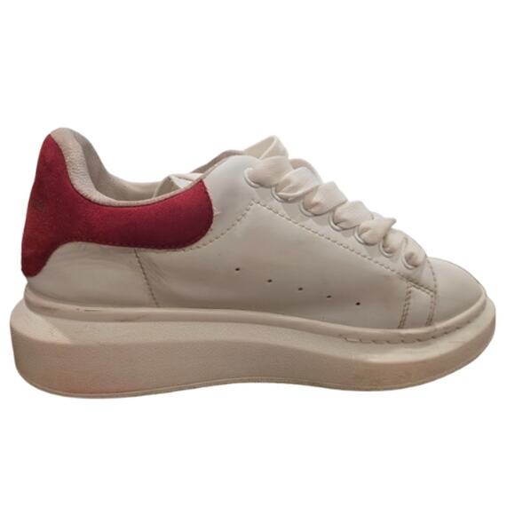 Alexander McQueen Oversized Sneakers in White & Red Lust – EUC Size US 8.5 - Picture 4 of 7